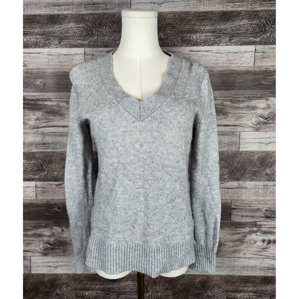 Banana Republic Italian Yarn Merino Cashmere Blend Button Back V-Neck Sweater S
